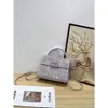 Negozio di borse di design all'ingrosso al dettaglio Nuova mini borsa calda con diamanti Borsa a tracolla e alla moda con catena piccola