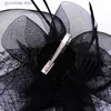 Diadèmes Femmes Fleur Plume Maille Style De Mode Chapeau Fascinato Bandeau ou un Clip Nomination Ball Tea Party Accessoires De Cheveux De Mariée Y240319