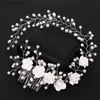 Diademi Fiore alla moda Colore argento Perla Pettini per capelli da sposa Accessori per capelli Pettini decorativi Gioielli per capelli da donna Gioielli per capelli da sposa Y240319