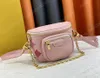 Ny 2024 Fashion Designer Womens Cross Body Bag Luxury Gradient Handväskor Blomma bokstäver läder crossbody väskor högkvalitativa damer mode mini bumbag plånböcker