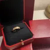 Ring Men Luxury Ring Tasarımcı Yüzük Kadınlar İçin Lüks Moda Klasik Takı Elmas Ring 18K Gümüş Kaplama Hediye Düğün Gül Altın Nişan Yüzük Çift Premium