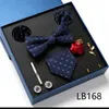 Luxury Quality Tie Set med slips Bowtie Pocket Square Cufflinks Clip Brosches for Man Bussiness Wed Party Present Box 240315