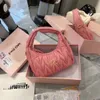 Pas cher en gros liquidation limitée 50% de réduction sac à main nouvelle maison sac sous les bras de haute qualité unique épaule bandoulière Hobo Hebei Baigou femmes