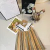 2024 Sommer Mädchen Plaid Kleider Kinder Marine Revers Weste Plissee Kleid Designer Kinder Baumwolle Gitter Kleidung S1228