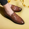 Skor Nya svarta loafers för män Brown Red Sole Square Toe Slipon Solid Business Oxford Shoes for Men Size 3848