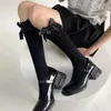 Calcetines de mujer adorables largo hasta la pantorrilla con volantes y lazo, medias para estudiantes y colegiala