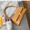 Totes Retro Rot Unterarm Tasche 2024 Koreanische Stil Eine Schulter Kleine Mode All-Matched Handtasche Weiche Pu Einkaufen