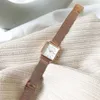 Orologi quadrati di moda da donna Orologi da polso al quarzo da donna dal design minimalista Ulzzang Orologio con cinturino in maglia di acciaio inossidabile oro argento 220290J