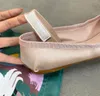 Mode Paris Ballet Designer Chaussures de danse professionnelle Ballerines en satin mm Sandales pour filles à plateforme avec nœud papillon et bouche peu profonde pour femmes 002