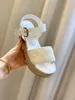 Starboard Wedge Sandal Luksus Słodkie sandały designerskie Kapcie Modne letnie dziewczęta sandał plażowy sandałowy sandałowy obcasy 35-42