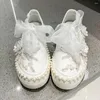 Sapatos casuais noiva design de viagem branco rendas flores bordadas pérolas sapato de lona moda bonita tamanho grande confortável caminhada bonito