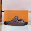 여성용 슬리퍼 Bom Dia Genuine Leather Sandal Slide Luxurys 디자이너 노새 평평한 최고 품질 캐주얼 신발 Mans 여름 플랫폼 슬라이더 Sandale Lady Size 38-45 MFR001