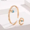 Charm Armband 2021 Classic Women Fashion 2 PCS Ring Set Simple Can Color Design Gold Open Coff Bangle Ring Smycken Set L240319