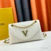 2024 Luxustasche Designer Glattleder Mode Klassische Brieftasche Quadratische Damen Reisehandtaschen Marke Metallschild Schulterkupplungstaschen