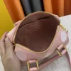 Kadın Çantalar Tasarımcı Çanta Tote Çanta Yastık Çantaları Renkli Sırt Çantası Deri Çantalar Marka Erkekler Crossbody Omuz Çantası Kadın Çantası Yaz Seyahat Çantası Cüzdan 25cm