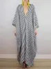 Robes décontractées Bonboho Femmes Robe ample Col en V profond Trois-quarts manches rayées Vacances Été Longueur au sol Dos nu