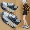 Boots Woman plataforma tênis sapatos de cunha 2023 fêmea de 6 cm de altura crescente, senhoras de pano de jeans respirável sapatos casuais sapatos de tela