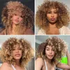 Syntetiska peruker cosplay peruker kort hår afro kinky lockiga peruker med lugg för svarta kvinnor fluffiga syntetiska ombre glueless cosplay naturliga höjdpunkt blond peruk 240327