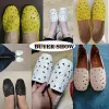 Schoenen zomer hollow out flats zacht lederen slip op schoenen dames goedkope loafers vrouw flats casual eenvoudige luie schoenen plus maat 42 43