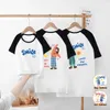 Pai mãe filha filho crianças roupas roupas de bebê moda desenhos animados camiseta verão mãe pai e me família olhar combinando 240311