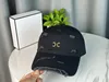 Designer baseball cap guld logotyp boll kepsar trasiga hål sol hatt student brev mode retro solhatt