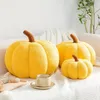 Simpatici giocattoli di peluche di zucca Bambole di pezza Giocattolo per bambini Bambola morbida per bambini Regalo di compleanno Decorazioni per la casa Getta cusciniC