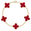 Dubbel Fanjia -sidled Clover Five Flower Women s High Edition White Fritillaria Red Jade Chalcedony Champagne Armband Armband