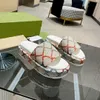 2024 Hotsale Moda Sandálias Slip On Casual Praia Sapatos Impermeáveis ​​Homens Clássicos Enfermagem Hospital Mulheres Chinelos Trabalho Médico D6RC #