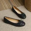 Flats 4143 Big Size Bowtie Flat Shoes Woman Round Teen Crystal Glitter Slip op Loafers Soft Bottom Bow Ballet Flats Ladies OL SCHOENEN