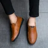 Sapatos novos sapatos de couro de luxo de moda masculina que dirige um escritório leve, salto lapso plano Big 47 Wedding Casual Shoes Frete grátis