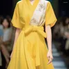 Arbetsklänningar sommaren v-ringning utskrift lapptäcke snörning skjorta hög midja elegant mode a-line kjol set kvinnlig vintage kinesiska stilkläder