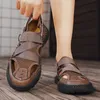 Herren Atmungsaktive Mesh Schuhe 2024 Kühlen Sommer Neue Geschlossene Zehe Plattform Sandalen für Männer Im Freien Licht Hohl Männlich Casual wanderschuhe