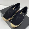 lyxdesigner espadrill fiskare sko män kvinnor utomhus reser walk sko casual skor låg sommarstrand ny stil platt sneaker balett duk dance klänning loafer box