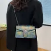 Çapraz Aldlı Toptan Moda Marka Çantaları Kadın Çanta Yeni Moda Kafası Kilit Doku Baskılı Küçük Kare Zincir Kayışı Bir Omuz Crossbody