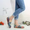 Stövlar socofy kvinnor andningsbara skor retro tryckmönster triangel elastisk band glid på fiskarmans skor platt skor vår sommar