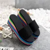 Hausschuhe Damen einseitige Flip-Flops im Fischgrätenmuster, Sommer-Regenbogen-Sandalen mit dicker Sohle, High Heels, Internet-Oberbekleidung, lässige Strandkleidung, GAI-Flip-Flop, BIGSIZE36-41