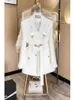 Dameskostuums Mode Koreaanse Witte Blazer Jas Voor Vrouwen Herfst Winter 2024 Vintage Lange Mouw Opgemerkt Double-Breasted Jas vrouwelijke Tops