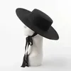 Bred Brim Felt Hat Flat Top Winter Boater Hatts For Women Men Ribbon Lace Up Chin Strap Fashion Wool Ladies Ourdoor 240311