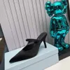 Buty prad marki sukienka prad luksusowe buty sandałowe obcasy niskie obcasy czarne szczotkowane skórzane pompki na slingbacki czarne białe patent skóry 35-42 miuy00001