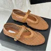 Designer Sandal Dress Ballet Flats Shoes Women Fishnet Shoe Breattable Open Toe Fashion Street Style Sandaler Storlek 35-42