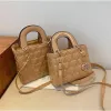 A113 Emed Heart Evening Bags Designer Leisure Handväskor Chic Patent Leather Small Shoulder Menger Purse 4030#
