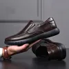 Botas novos sapatos pretos Men mocassins respiráveis mocassins macios homem homem de alta qualidade casual couro de couro sapatos de barco masculino sapatos de acionamento masculino