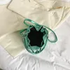 Borsa a tracolla firmata per donna Borse e borsette moda secchiello di alta qualità Borse a tracolla di marca Borsa a tracolla con sciarpa di seta carina 240307