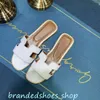 Oran Zapatillas de diseñador Diapositivas Clásico Tacón plano Verano Perezoso Moda Dibujos animados Cabeza grande Chanclas de goma Zapatillas de cuero Zapatos de mujer Sandalias sexy Grandes