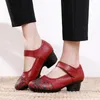 Casual skor färgglada kvinnor vulkaniserar sömmar målade blomma äkta läderspänne 3 cm fyrkantiga höga klackar trycker zapatos mujer