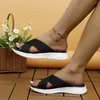 Terlik Kadın Moda Trendi Slip Slip Wear Rahat Yumuşak Yumuşak Çözilmiş Düz Sandalet Flip-Flops Kadınlar İçin Ayakkabı Slaytlar Kadınlar