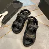 sandali firmati donne famose diapositive sandalo pantofola piatta slider scarpe fondo infradito sandalo da spiaggia casual estivo vera pelle di alta qualità 35-40
