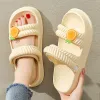 Floppar kvinnor tjock plattform tecknad frukt tofflor strand eva flip flops mjuka glid sandaler söta inomhus utomhus antislip damer bilder