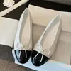 2024 Womens Autumn Style New Bow Tie Tie Ballet Flat Flat Most Soft Bottled Shoots