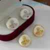 Designer di gioielli di marca di lusso Imperatrice occidentale Dowagerorecchino a bottone Xi Perla Stile francese Versatile per le donne Autunno Inverno Orecchini Saturno leggeri e di qualità
